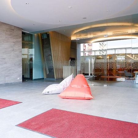 แฮริส โฮเต็ล แอนด์ คอนเวนชั่น เกลาปา กาดิง Hotel จาการ์ตา ภายนอก รูปภาพ