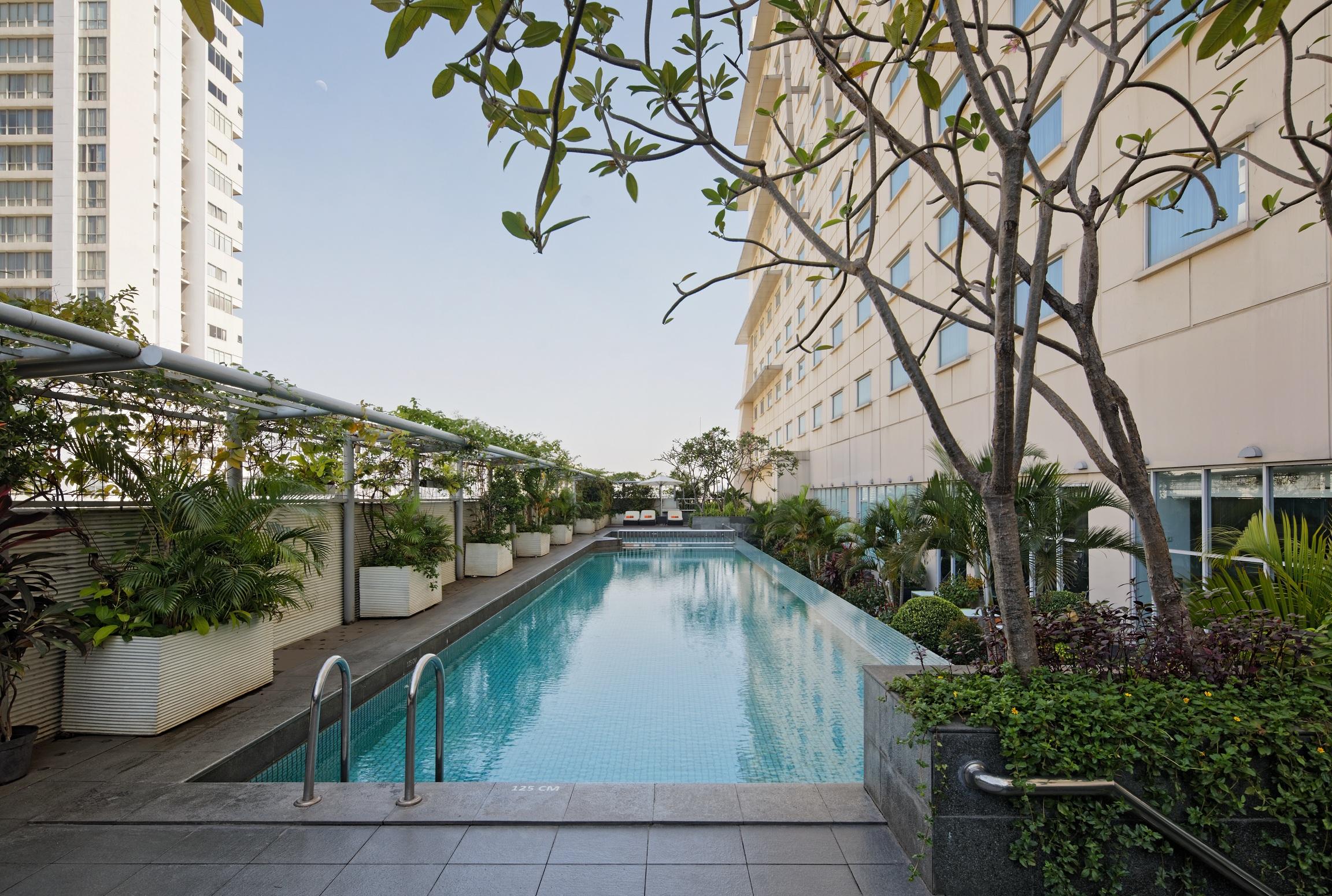 แฮริส โฮเต็ล แอนด์ คอนเวนชั่น เกลาปา กาดิง Hotel จาการ์ตา ภายนอก รูปภาพ