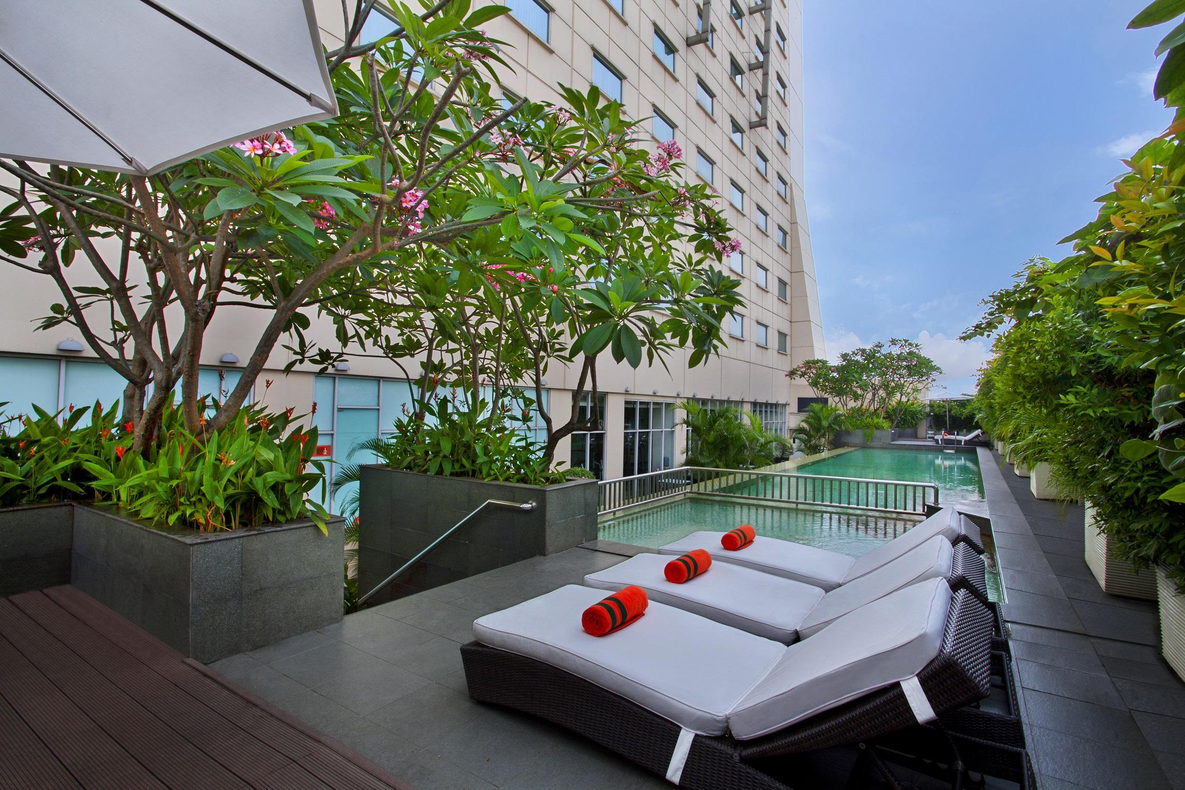 แฮริส โฮเต็ล แอนด์ คอนเวนชั่น เกลาปา กาดิง Hotel จาการ์ตา ภายนอก รูปภาพ