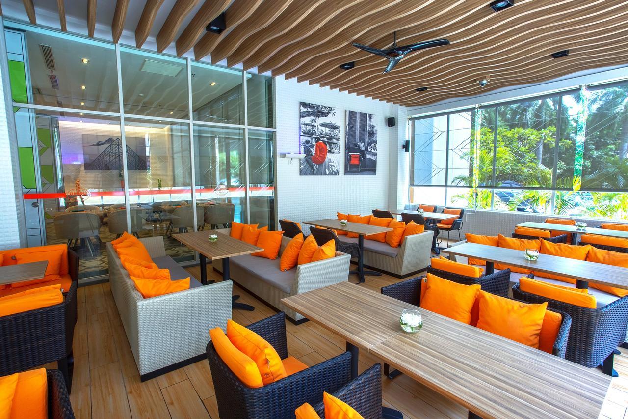 แฮริส โฮเต็ล แอนด์ คอนเวนชั่น เกลาปา กาดิง Hotel จาการ์ตา ภายนอก รูปภาพ