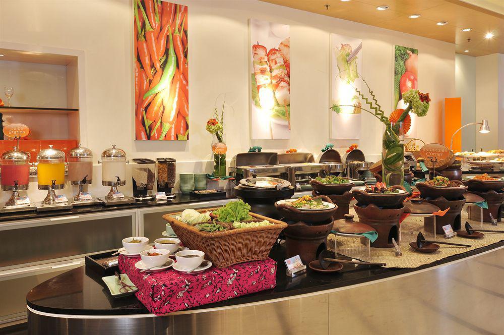 แฮริส โฮเต็ล แอนด์ คอนเวนชั่น เกลาปา กาดิง Hotel จาการ์ตา ภายนอก รูปภาพ